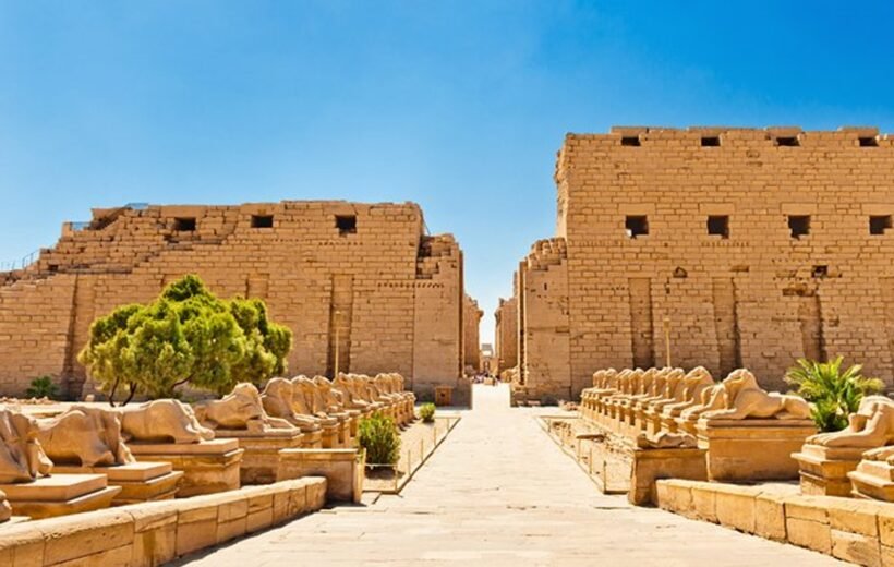 Private tour to the East and West Bank of Luxor -